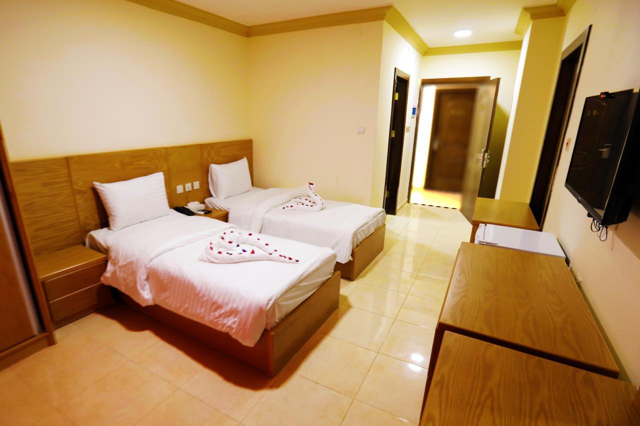 עקבה Jordan Flower Hotel מראה חיצוני תמונה