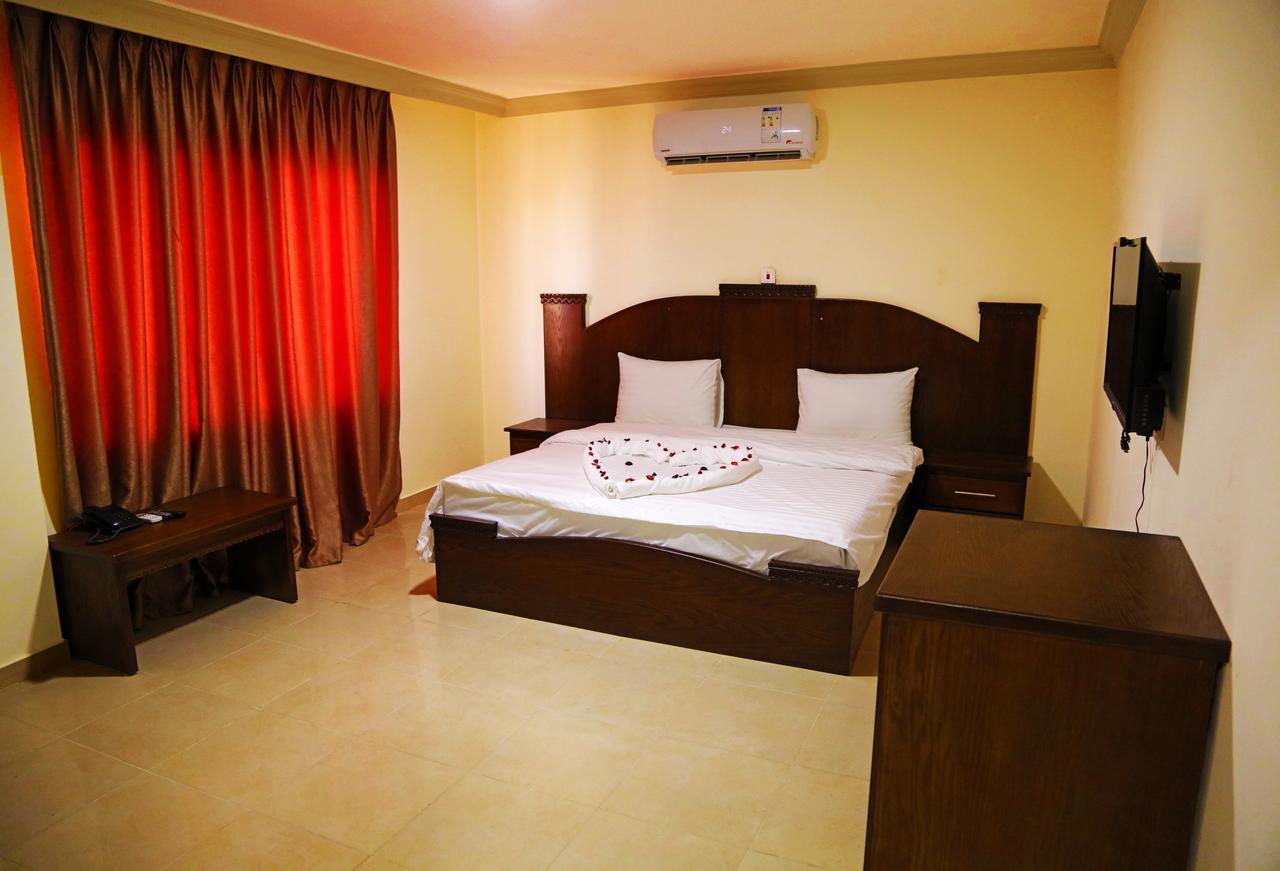 עקבה Jordan Flower Hotel מראה חיצוני תמונה