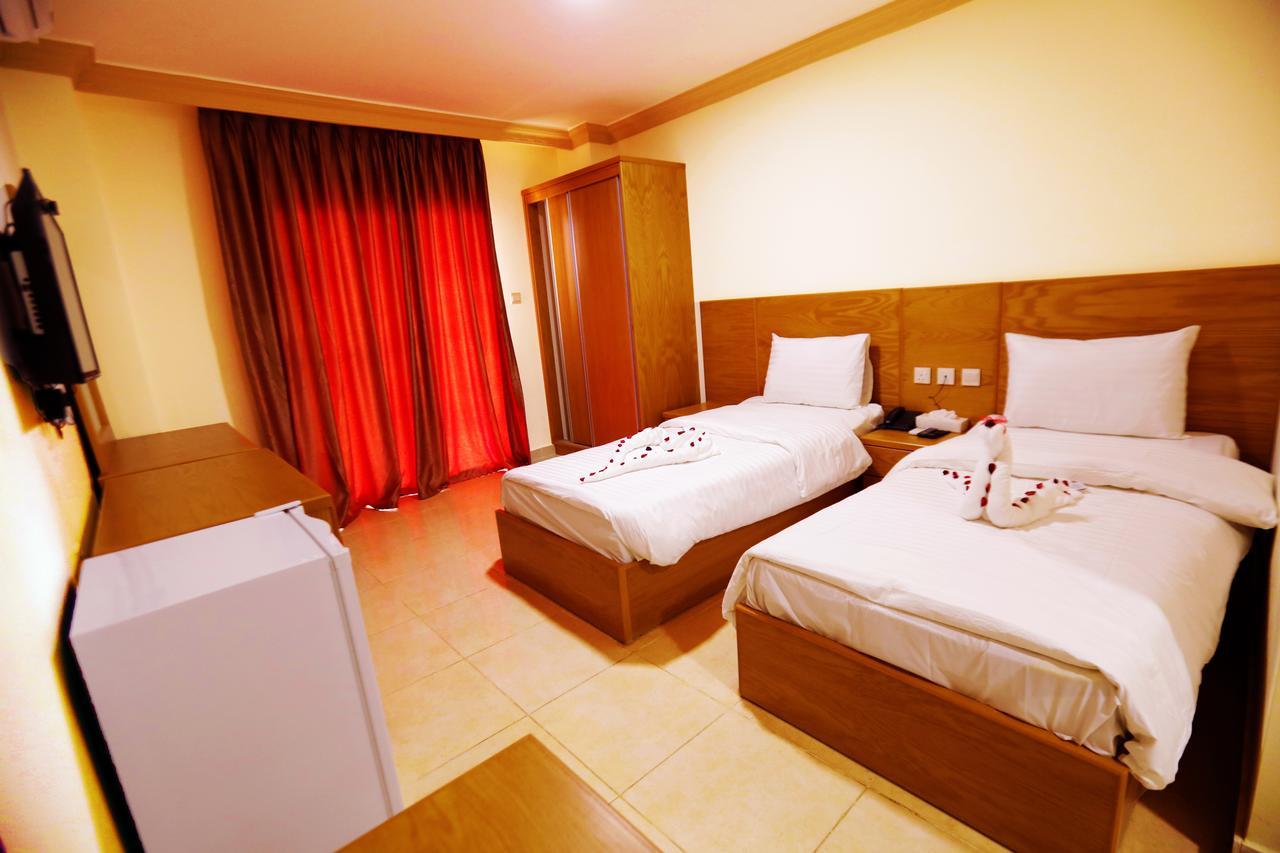 עקבה Jordan Flower Hotel מראה חיצוני תמונה